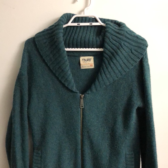 Aritzia Tna Wool Sweater - Picture 2 of 9